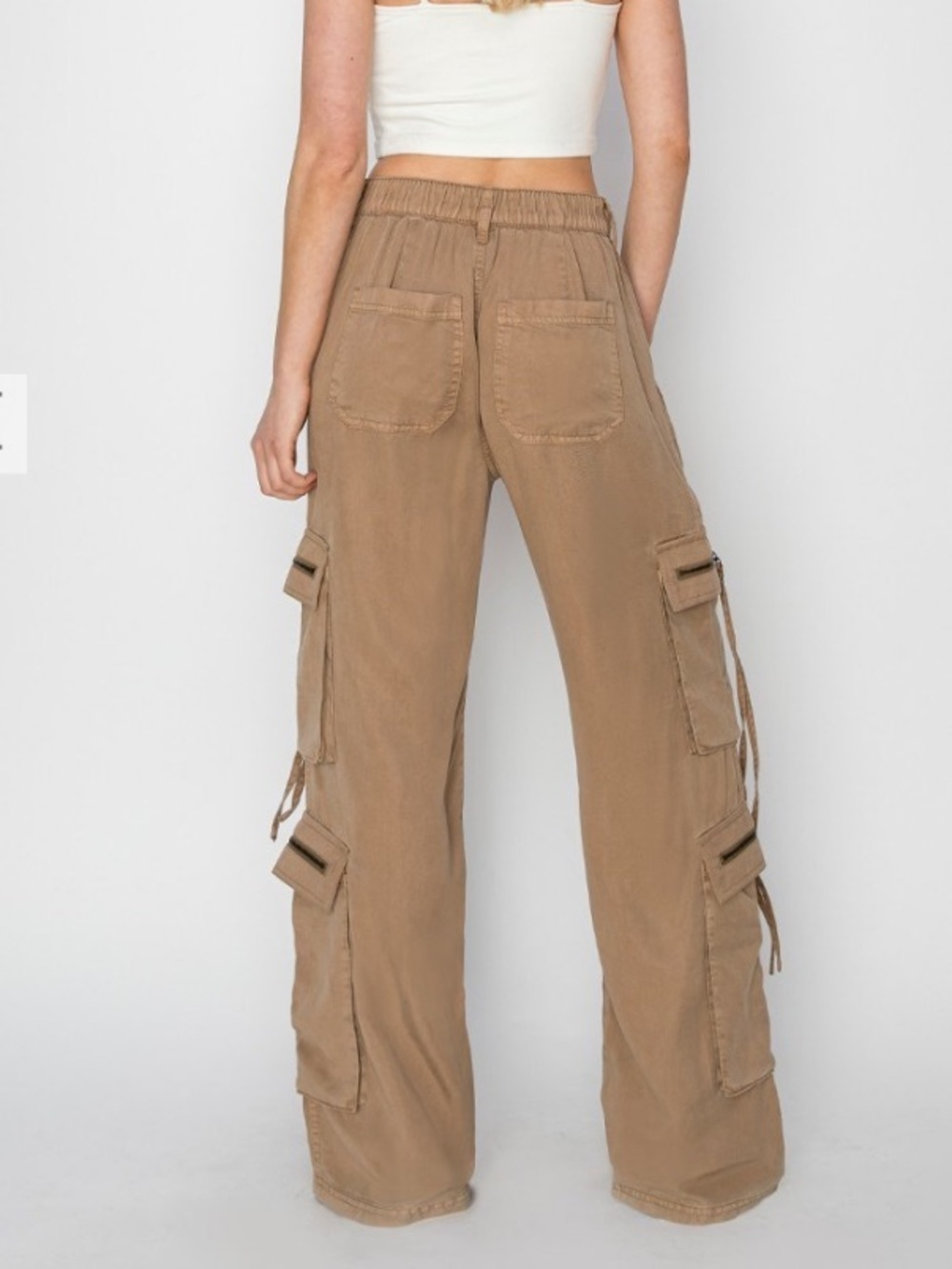 🍒💕Risen High-Rise Wide Leg Cargo Pants in Camel - Picture 5 of 5